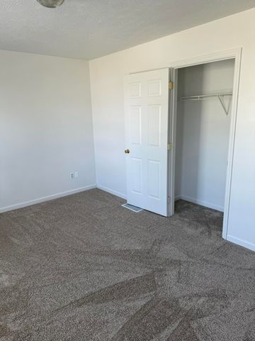 821 Ridgewood Drive 1-2, Berea, KY 40403