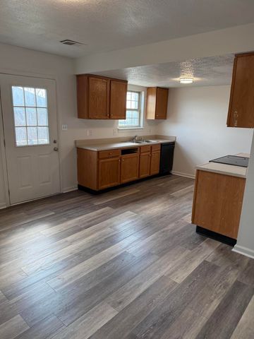 821 Ridgewood Drive 1-2, Berea, KY 40403