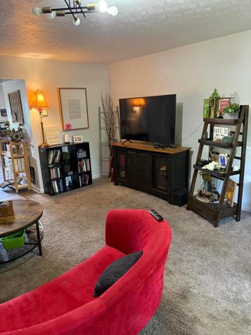 821 Ridgewood Drive 1-2, Berea, KY 40403