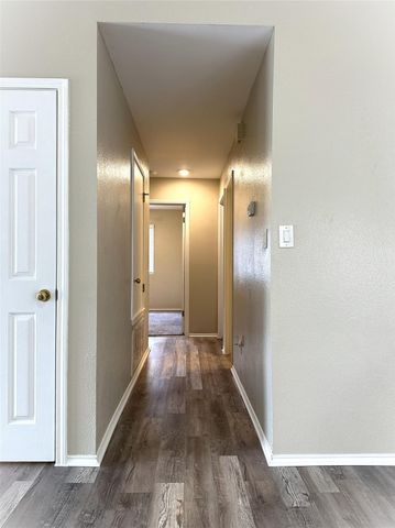 610 Riverway LN, Leander, TX 78641