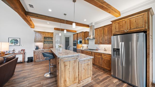 3317 Vz County Road 1804, Grand Saline, TX 75140