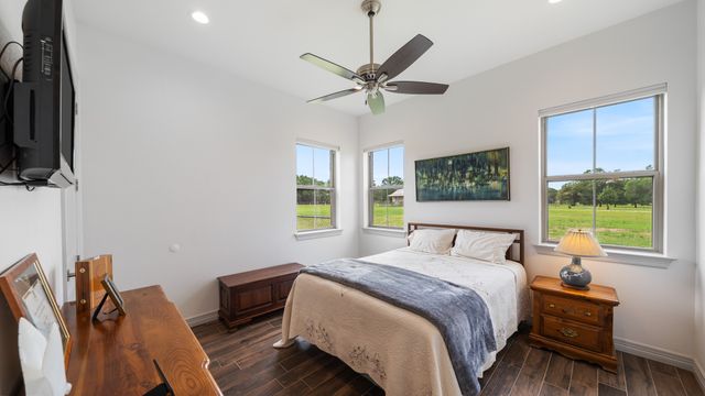 3317 Vz County Road 1804, Grand Saline, TX 75140