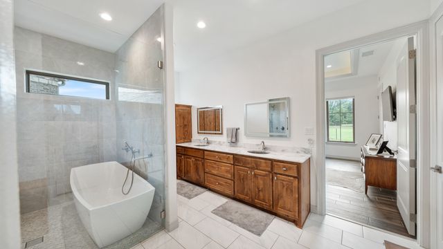 3317 Vz County Road 1804, Grand Saline, TX 75140