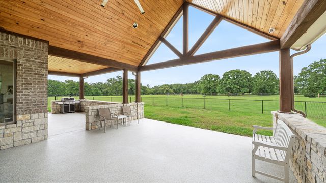 3317 Vz County Road 1804, Grand Saline, TX 75140