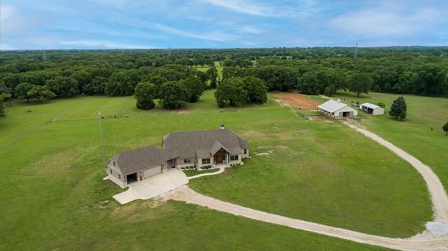 3317 Vz County Road 1804, Grand Saline, TX 75140