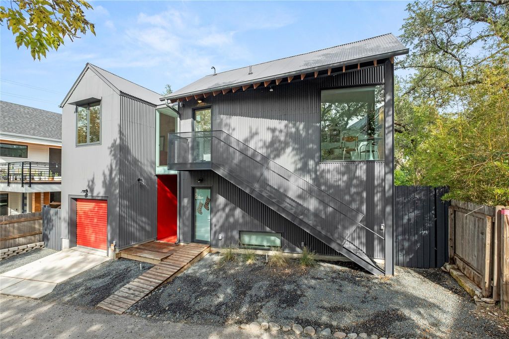 907 W Annie ST 2, Austin, TX 78704