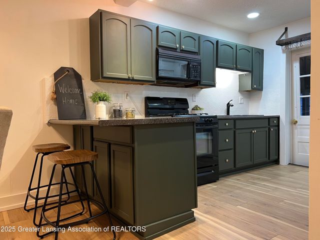 410 W Baldwin Street, St. Johns, MI 48879