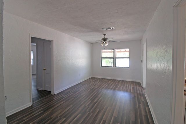 106 3rd Street, Niceville, FL 32578