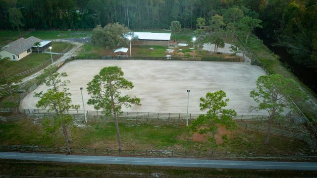 18080 W Sycamore Drive, Loxahatchee, FL 33470