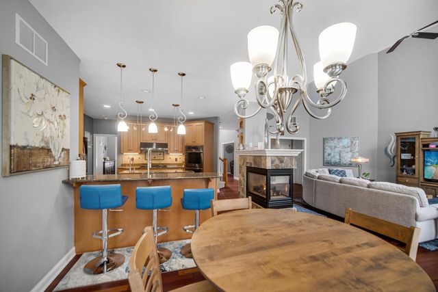 272 Bruntsfield Court, Valparaiso, IN 46385