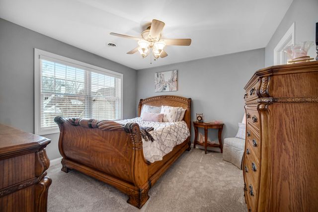 272 Bruntsfield Court, Valparaiso, IN 46385