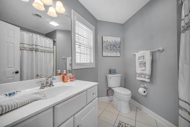 272 Bruntsfield Court, Valparaiso, IN 46385