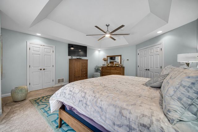 272 Bruntsfield Court, Valparaiso, IN 46385