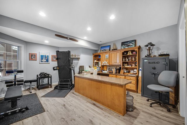 272 Bruntsfield Court, Valparaiso, IN 46385