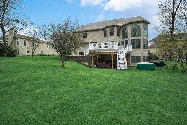 272 Bruntsfield Court, Valparaiso, IN 46385