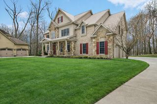 272 Bruntsfield Court, Valparaiso, IN 46385