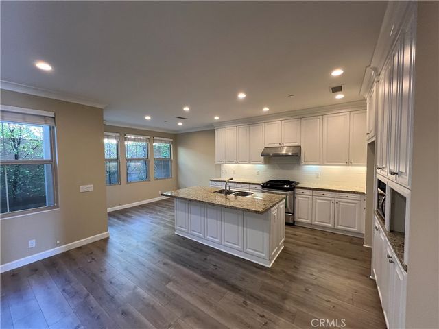 102 Baritone, Irvine, CA 92620