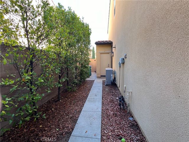 102 Baritone, Irvine, CA 92620