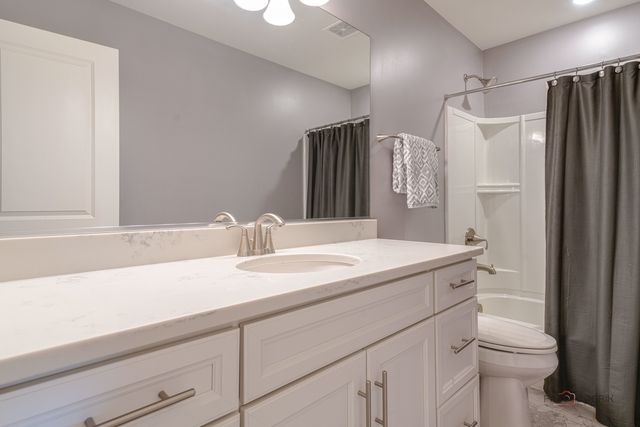 543 Cimmaron Circle, Crystal Lake, IL 60012