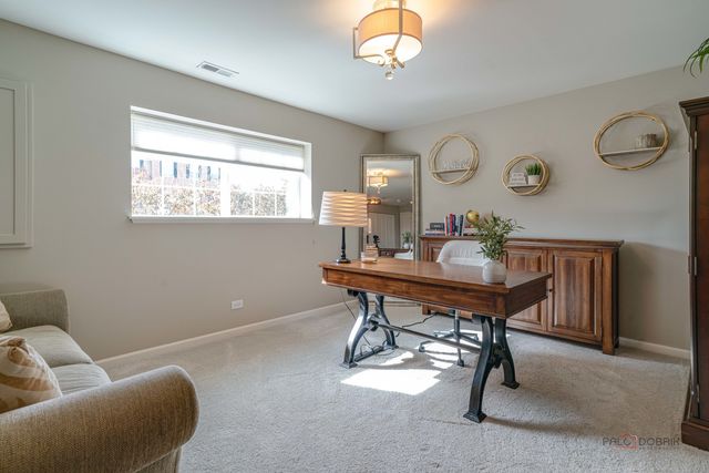 543 Cimmaron Circle, Crystal Lake, IL 60012