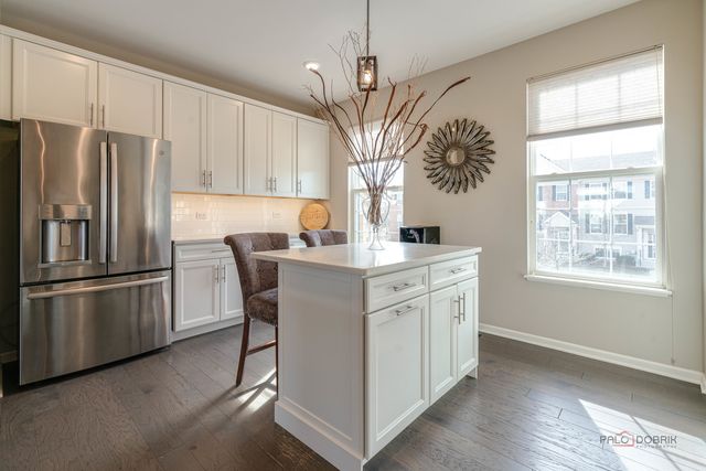 543 Cimmaron Circle, Crystal Lake, IL 60012