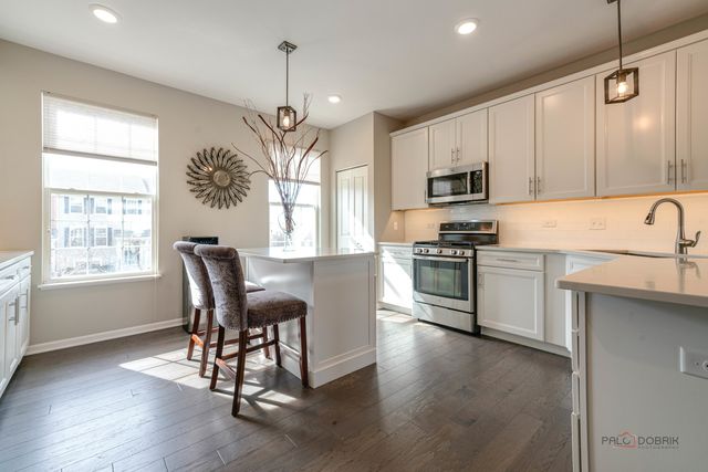 543 Cimmaron Circle, Crystal Lake, IL 60012