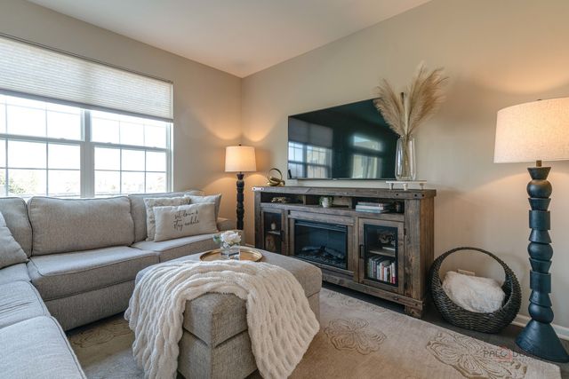 543 Cimmaron Circle, Crystal Lake, IL 60012