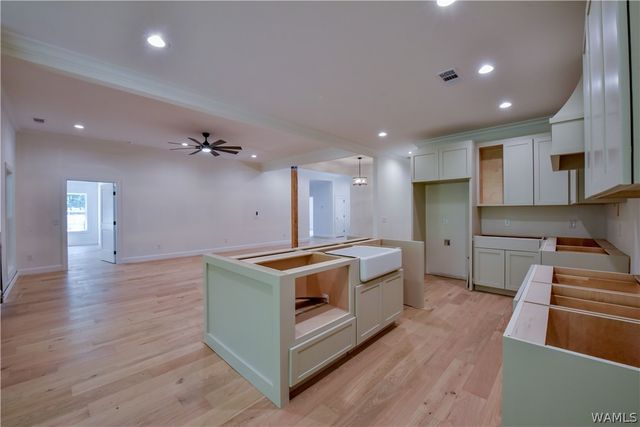 13550 Vineyard, Northport, AL 35475