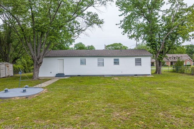 1311 Shibley Road, Van Buren, AR 72956