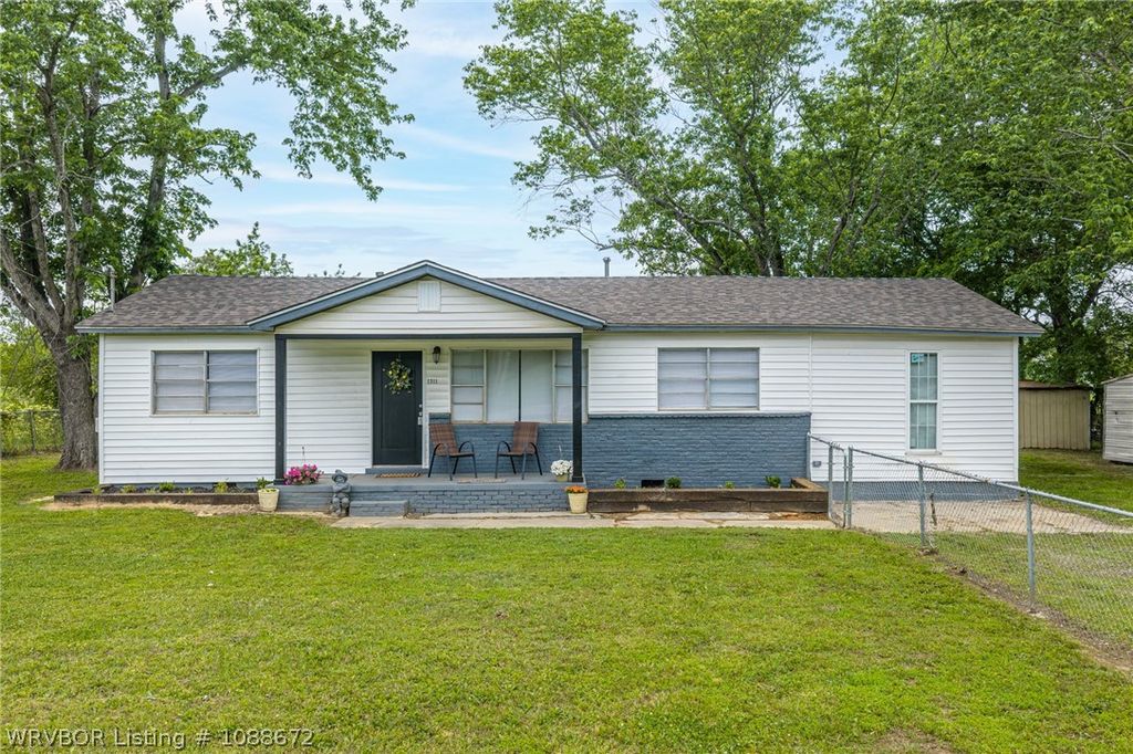 1311 Shibley Road, Van Buren, AR 72956