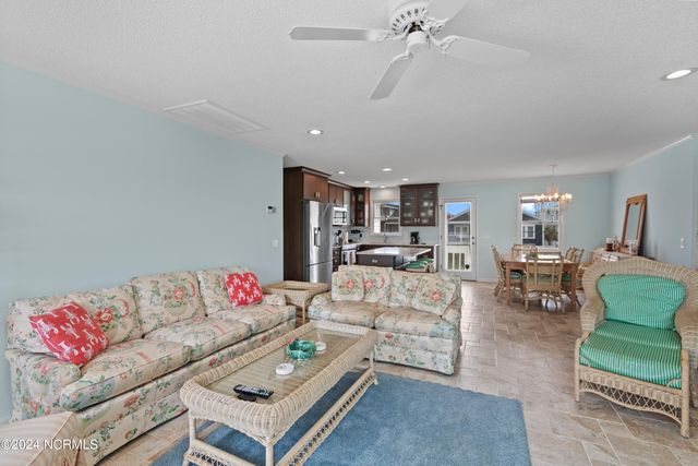 272 Brunswick Avenue W, Supply, NC 28462