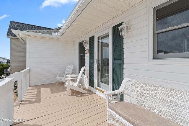 272 Brunswick Avenue W, Supply, NC 28462