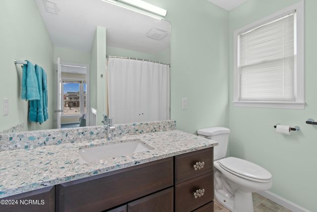 272 Brunswick Avenue W, Supply, NC 28462