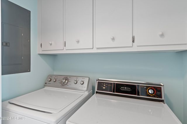 272 Brunswick Avenue W, Supply, NC 28462