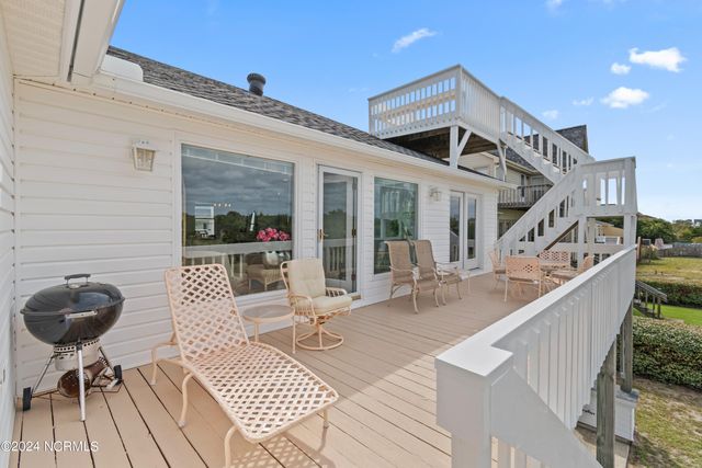 272 Brunswick Avenue W, Supply, NC 28462