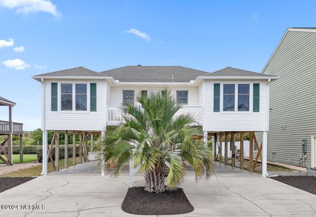 272 Brunswick Avenue W, Supply, NC 28462