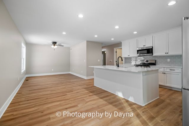 906 Lange Avenue, Beecher, IL 60401