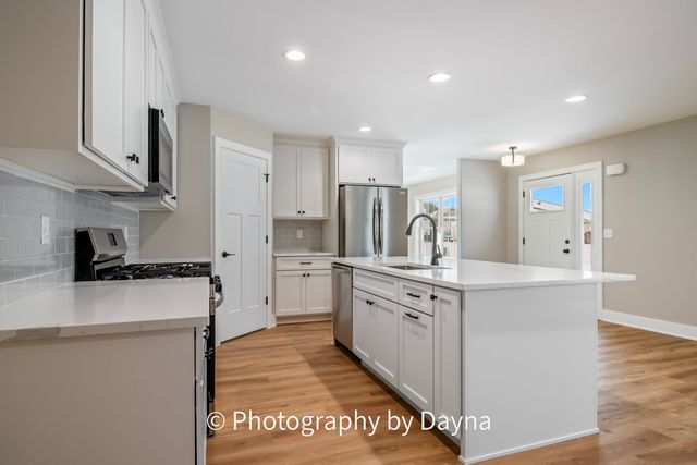 906 Lange Avenue, Beecher, IL 60401