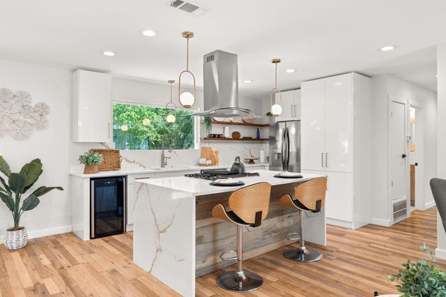 5102 Ravensdale LN, Austin, TX 78723