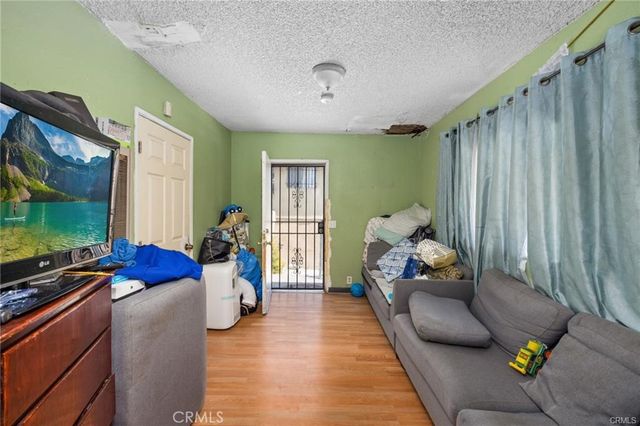 2215 Parkside Avenue, Los Angeles, CA 90031