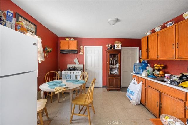 2215 Parkside Avenue, Los Angeles, CA 90031