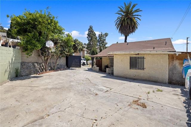 2215 Parkside Avenue, Los Angeles, CA 90031