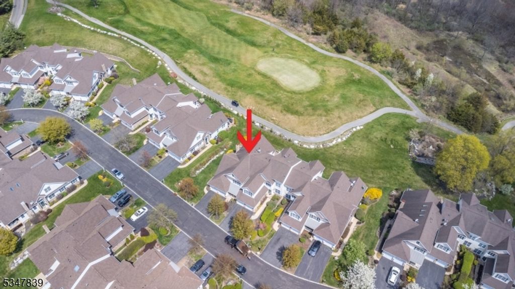 90 Briar Ct, Hardyston Twp., NJ 07419