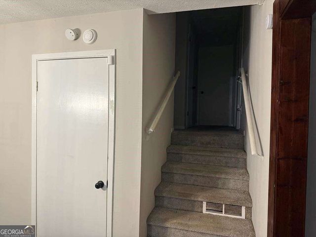 120 Mossy Brook Drive, Stockbridge, GA 30281