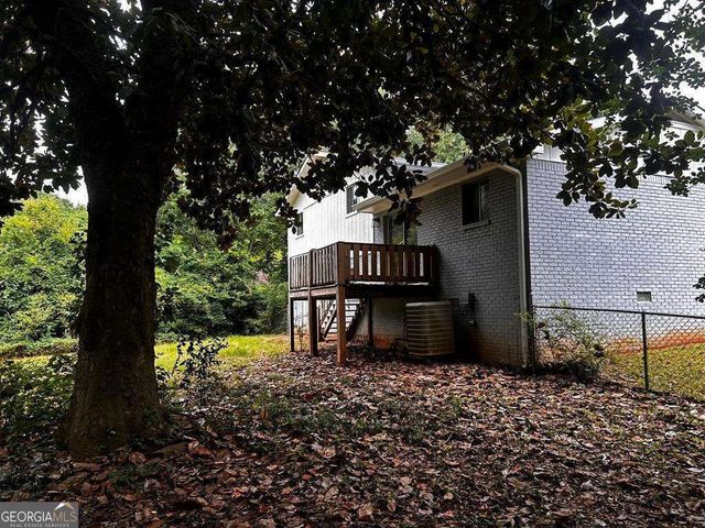 120 Mossy Brook Drive, Stockbridge, GA 30281