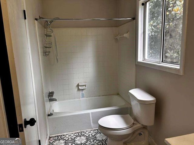 120 Mossy Brook Drive, Stockbridge, GA 30281