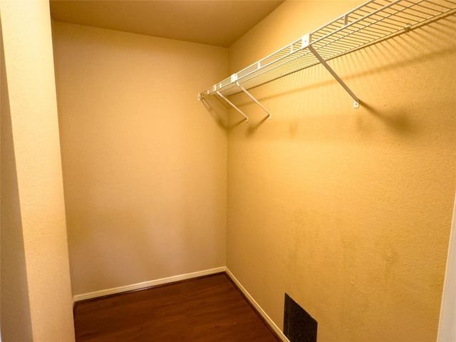 9800 Pagewood Lane 2705, Houston, TX 77042