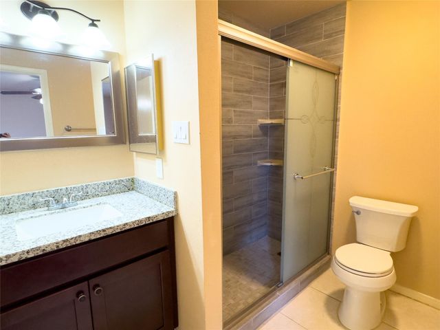 9800 Pagewood Lane 2705, Houston, TX 77042