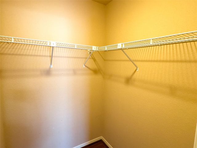 9800 Pagewood Lane 2705, Houston, TX 77042