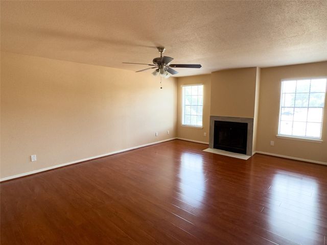 9800 Pagewood Lane 2705, Houston, TX 77042